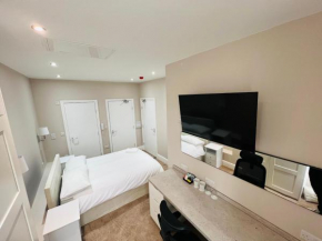 Gaolgate Suites Self Check-in